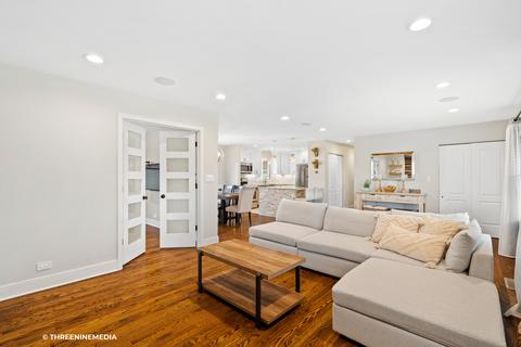 600 Decatur St, Hoffman Estates, IL 60169 photo 14