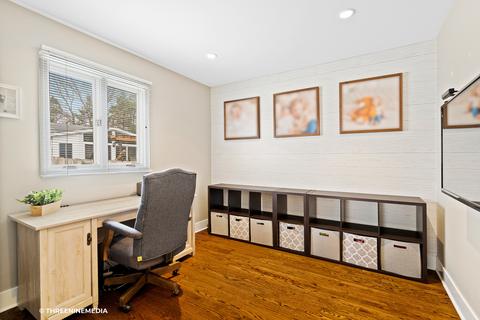 600 Decatur St, Hoffman Estates, IL 60169 photo 7