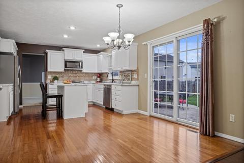 1188 N Pointe Dr, Normal, IL 61761 photo 8