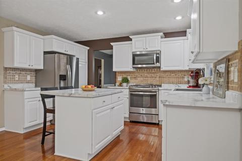1188 N Pointe Dr, Normal, IL 61761 photo 4