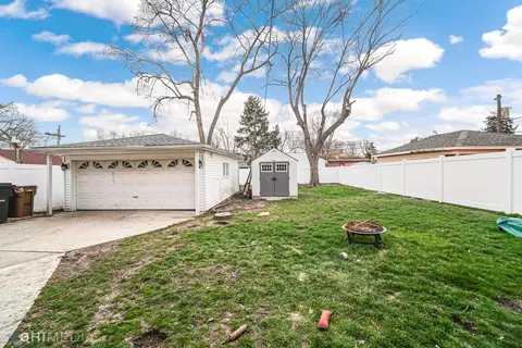 1240 Sunnyside Dr, Berkeley, IL 60163 photo 18