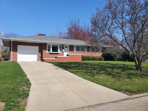3 Donna Dr, Normal, IL 61761 photo 2