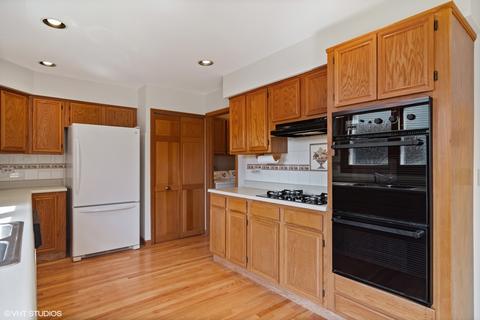 5265 Elliott Dr, Hoffman Estates, IL 60192 photo 11