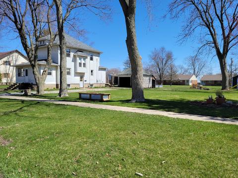 127 Maple Ave, Minonk, IL 61760 photo 3
