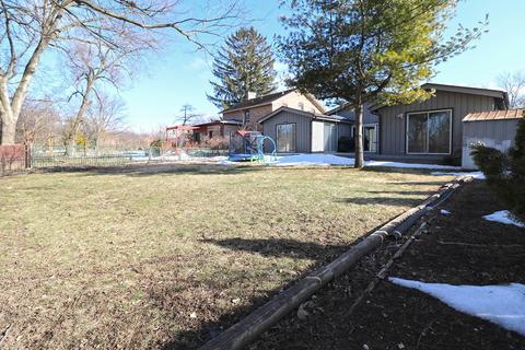 1890 Big Bend Dr, Des Plaines, IL 60016 photo 23