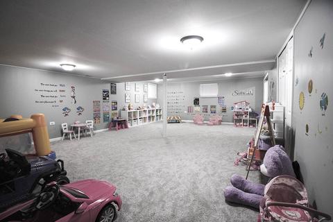 1890 Big Bend Dr, Des Plaines, IL 60016 photo 21