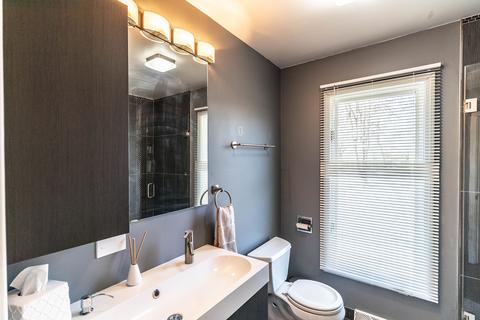 1890 Big Bend Dr, Des Plaines, IL 60016 photo 12