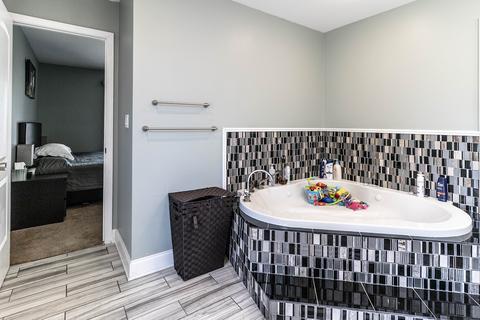 1890 Big Bend Dr, Des Plaines, IL 60016 photo 16