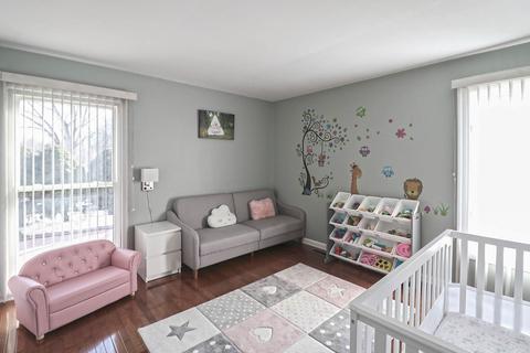1890 Big Bend Dr, Des Plaines, IL 60016 photo 8