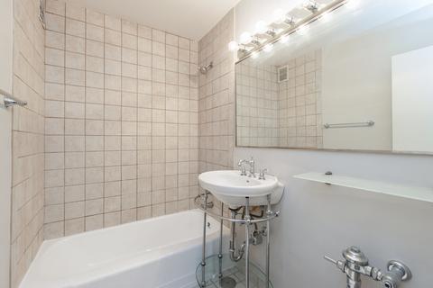 30 Elm St #4D, Chicago, IL 60611 photo 13