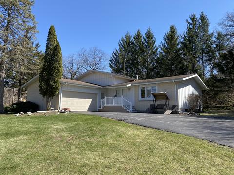 3617 Robin Ct, Spring Grove, IL 60081 photo 2