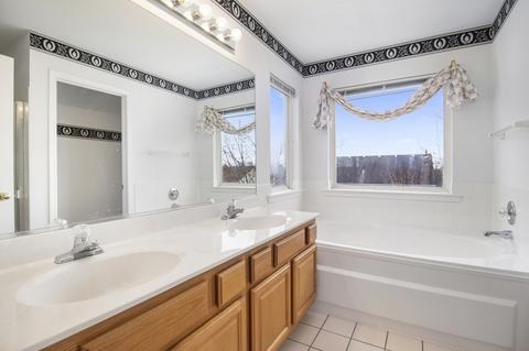5265 Birch Bark Dr, Hoffman Estates, IL 60192 photo 13