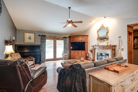 2409 W Wright Rd W, Mchenry, IL 60050 photo 5