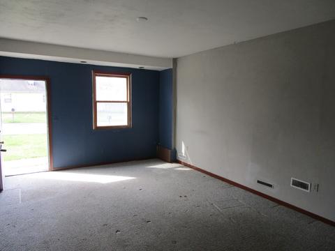 5002 Florence St, Rockford, IL 61108 photo 2