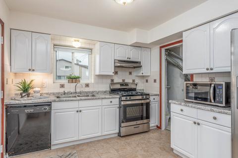 9401 Dee Rd, Des Plaines, IL 60016 photo 10