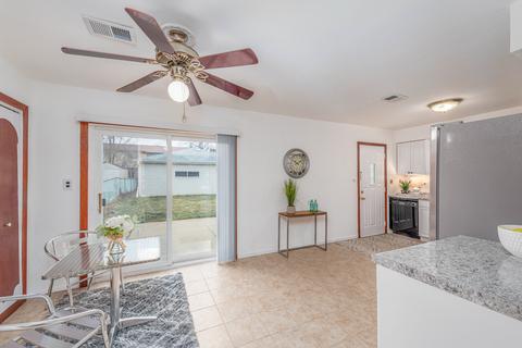 9401 Dee Rd, Des Plaines, IL 60016 photo 13