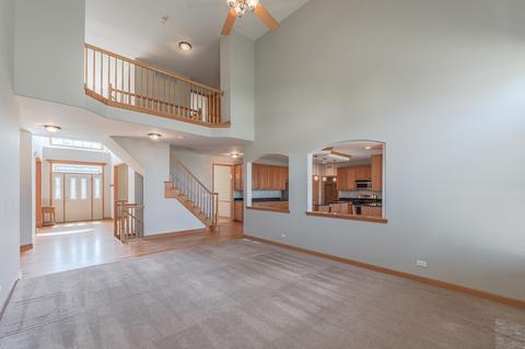 2478 Warwick Ct, Aurora, IL 60503 photo 9