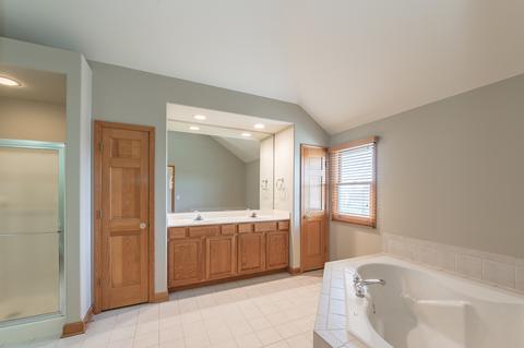 2478 Warwick Ct, Aurora, IL 60503 photo 21