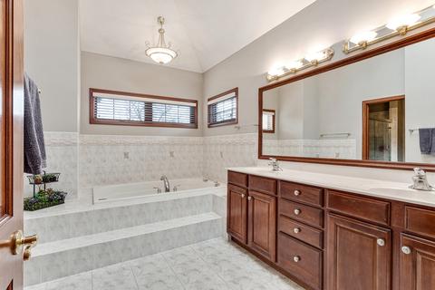 3670 Bunker Hill Dr, Algonquin, IL 60102 photo 18