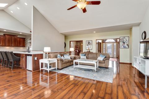3670 Bunker Hill Dr, Algonquin, IL 60102 photo 9