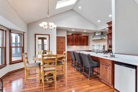 3670 Bunker Hill Dr, Algonquin, IL 60102 photo 11