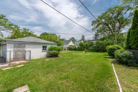 369 S Wolf Rd, Des Plaines, IL 60016 photo 25