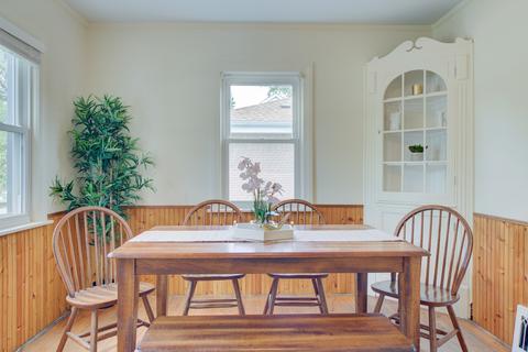 369 S Wolf Rd, Des Plaines, IL 60016 photo 4