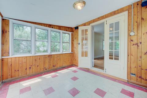 369 S Wolf Rd, Des Plaines, IL 60016 photo 14