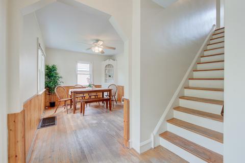 369 S Wolf Rd, Des Plaines, IL 60016 photo 15