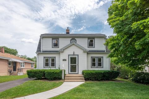 369 S Wolf Rd, Des Plaines, IL 60016 photo 2