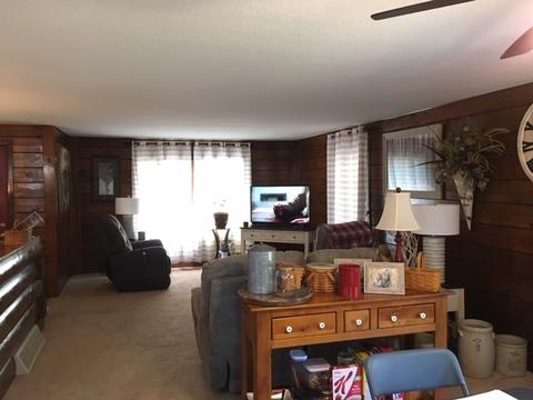 20624 Pilgrim Rd, Chadwick, IL 61014 photo 9
