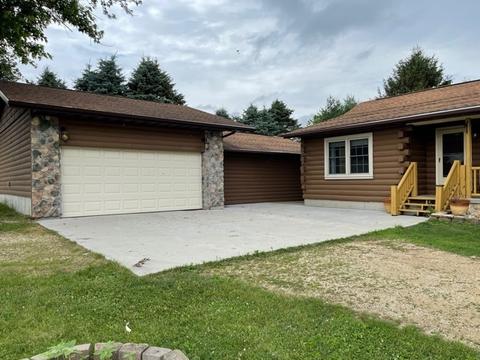 20624 Pilgrim Rd, Chadwick, IL 61014 photo 1