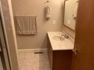 3013 Independence Dr, Peru, IL 61354 photo 13