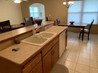 3013 Independence Dr, Peru, IL 61354 photo 9