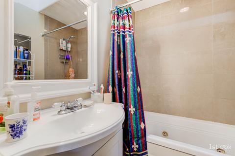 7532 Heritage Ct, Summit, IL 60501 photo 11