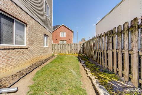 7532 Heritage Ct, Summit, IL 60501 photo 29
