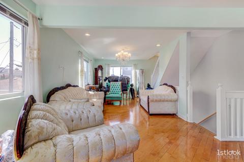 7532 Heritage Ct, Summit, IL 60501 photo 8