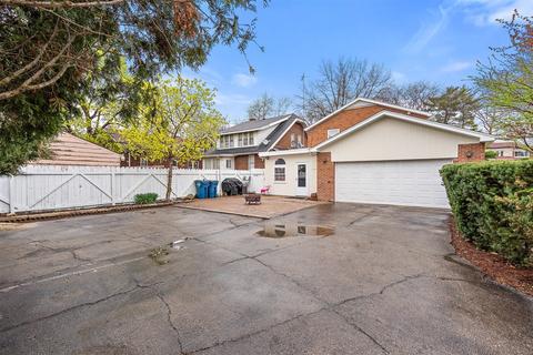 460 Maple Ave, Aurora, IL 60505 photo 20