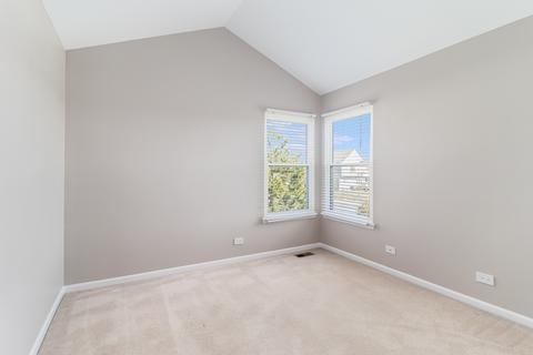 1201 Trinity Dr, Carol Stream, IL 60188 photo 18