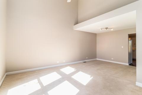 1201 Trinity Dr, Carol Stream, IL 60188 photo 3