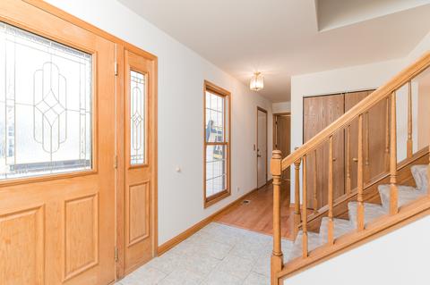 1020 Stockbridge Ct, Elgin, IL 60120 photo 7