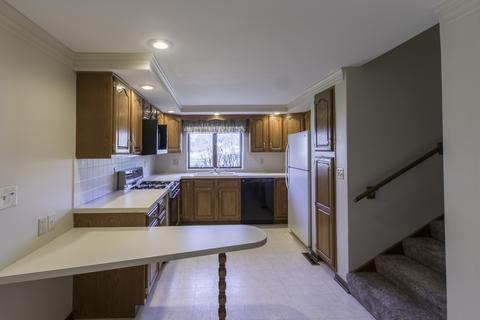 1721 Gary Ave, Aurora, IL 60505 photo 5