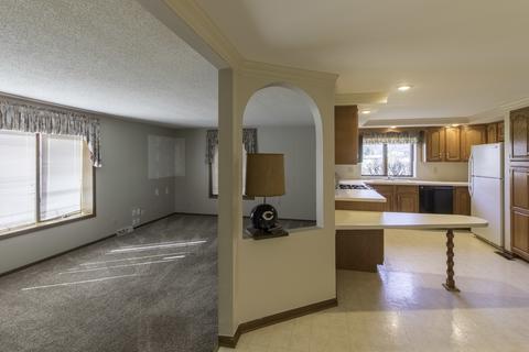 1721 Gary Ave, Aurora, IL 60505 photo 8