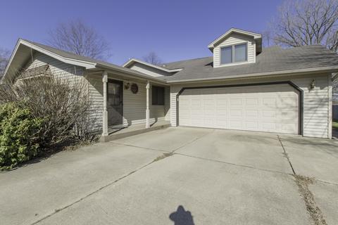 1721 Gary Ave, Aurora, IL 60505 photo 1