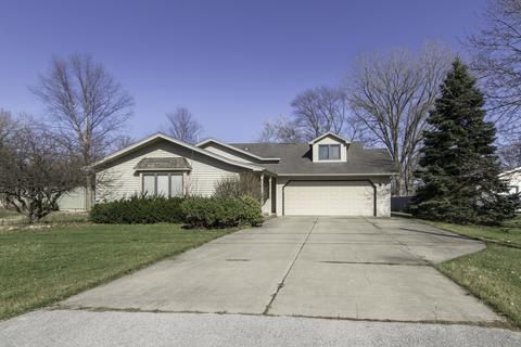 1721 Gary Ave, Aurora, IL 60505 photo 2