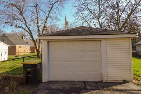 3243 Bernice Rd, Lansing, IL 60438 photo 5