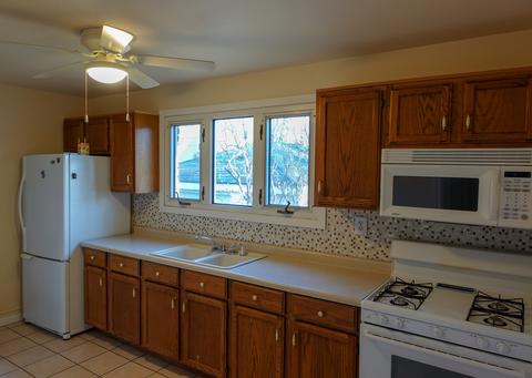 3243 Bernice Rd, Lansing, IL 60438 photo 6