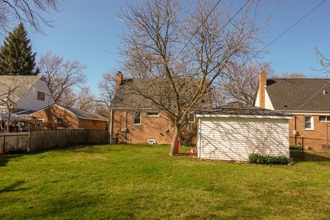 3243 Bernice Rd, Lansing, IL 60438 photo 4