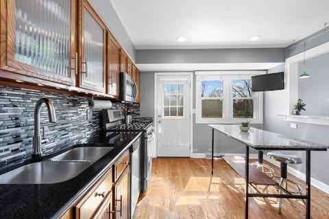 4115 Ohare Dr, Hoffman Estates, IL 60192 photo 9