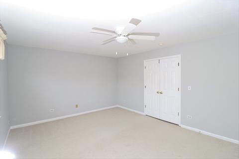 1232 Clover Ln, Hoffman Estates, IL 60192 photo 10